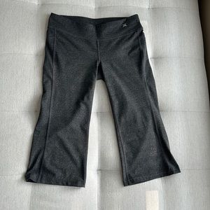 Xersion Workout Capri Pants Size Small